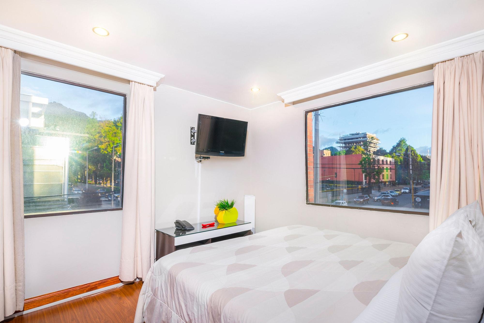 Lloyds Apartasuites Parque 93 ボゴタ エクステリア 写真
