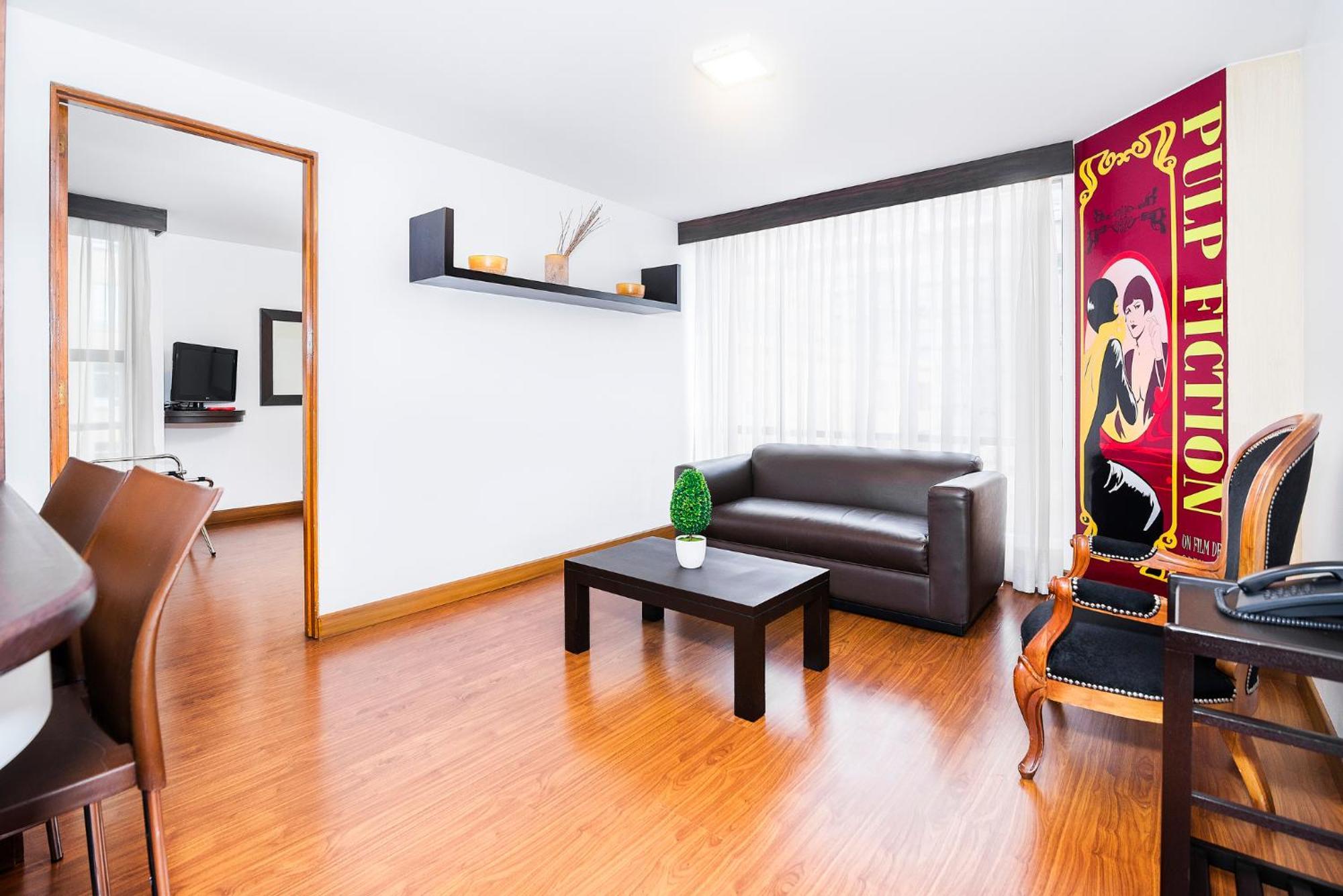 Lloyds Apartasuites Parque 93 ボゴタ エクステリア 写真