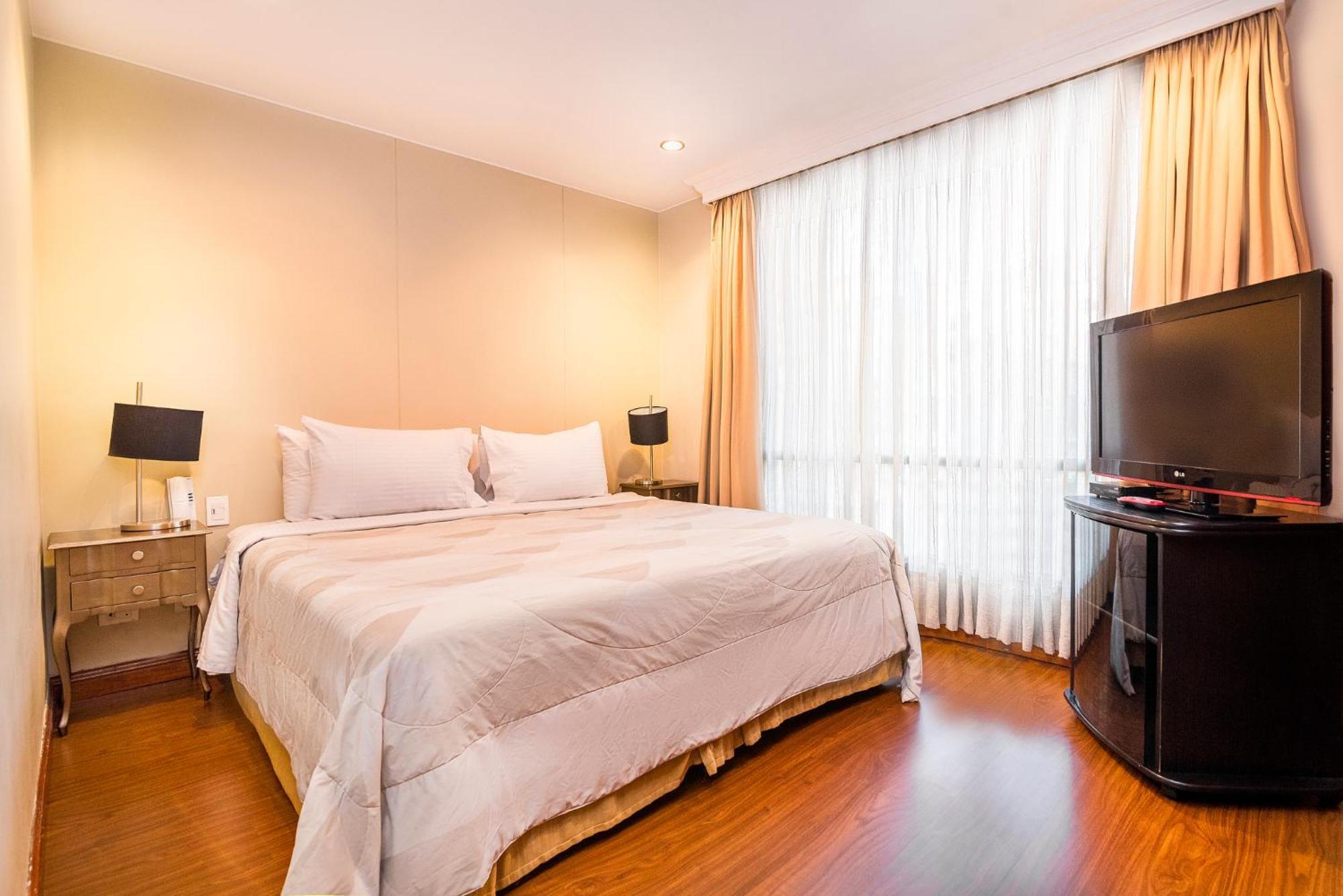 Lloyds Apartasuites Parque 93 ボゴタ エクステリア 写真