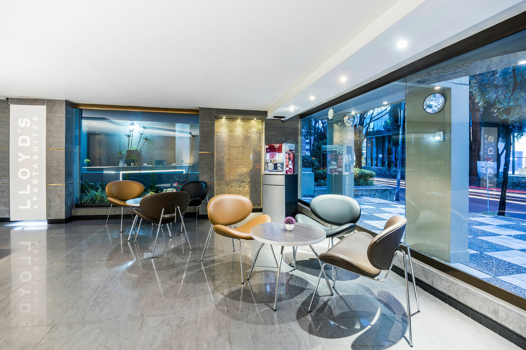 Lloyds Apartasuites Parque 93 ボゴタ エクステリア 写真