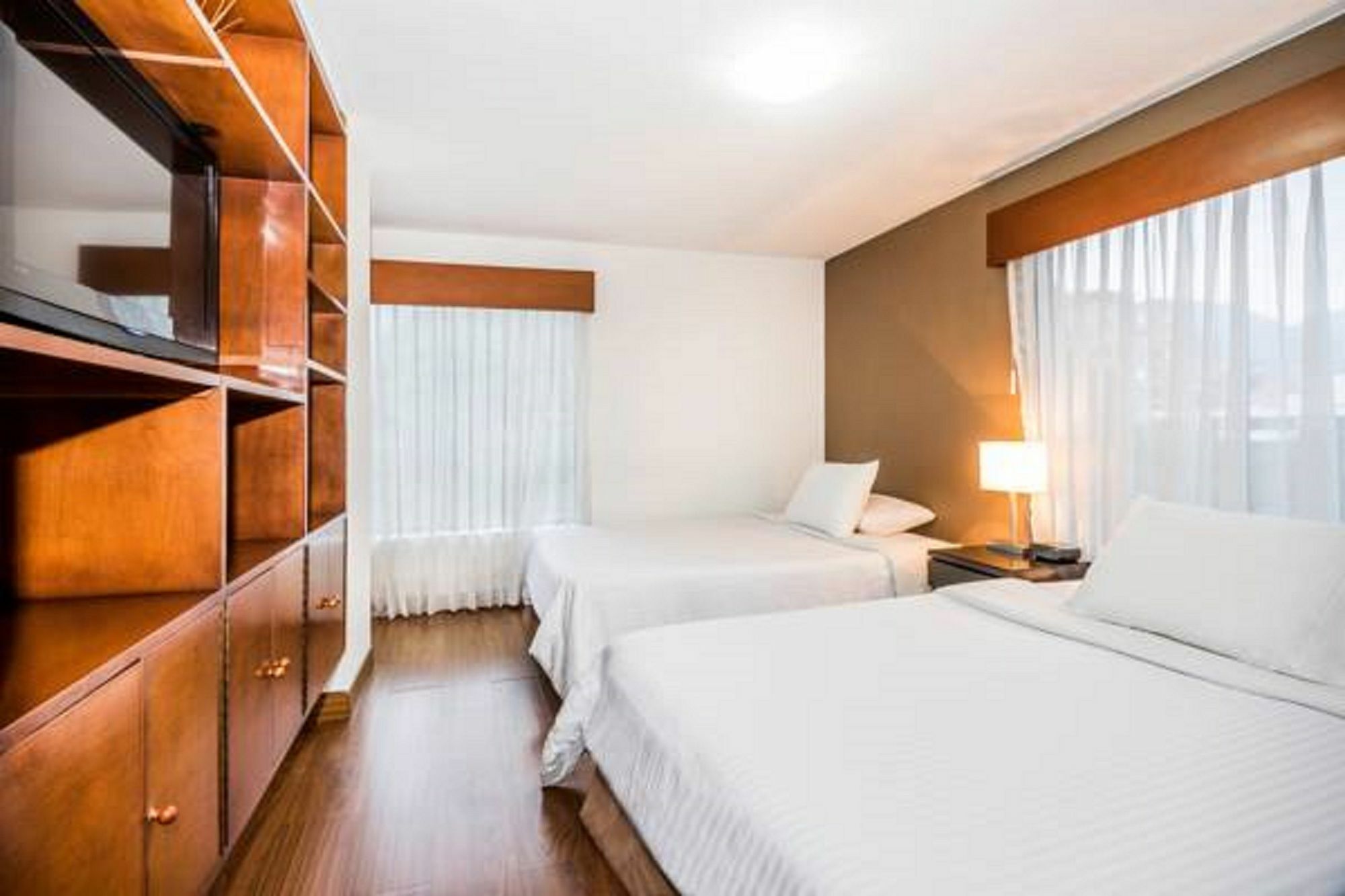 Lloyds Apartasuites Parque 93 ボゴタ エクステリア 写真