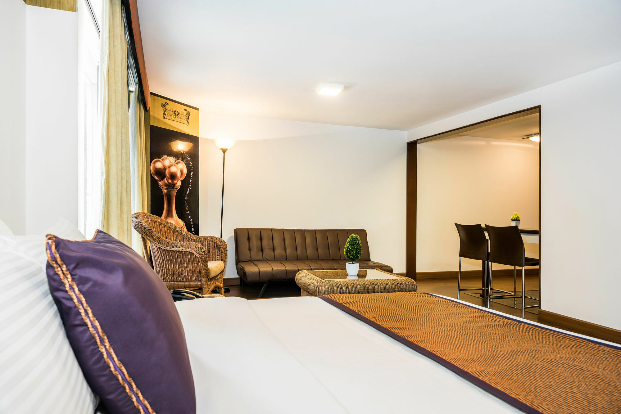 Lloyds Apartasuites Parque 93 ボゴタ エクステリア 写真